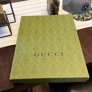 Gucci box
